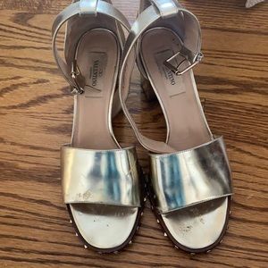 Valentino sandals gold size 37